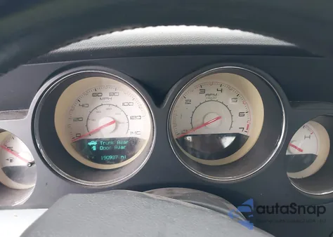 2013 Dodge Challenger Sxt Plus z USA, uszkodzony, nr VIN 2C3CDYAG7DH549437